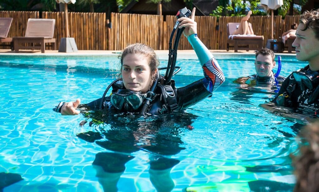 PADI 5 Point Descent Over a Sensitive Bottom Skill