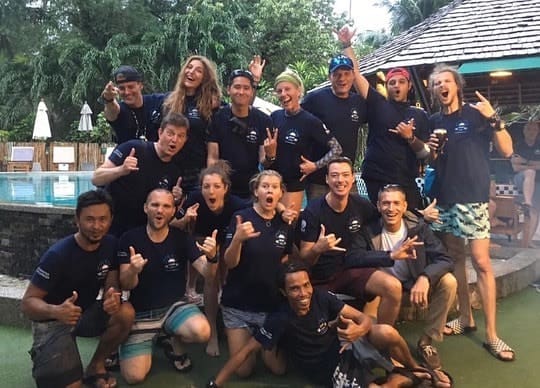 a great scuba diving instructor is a good entertainer