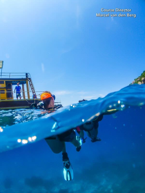 Fin strap loose surface PADI Open Water Knowledge Review 2 Answers