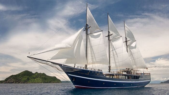 Type of Liveaboard Luxury vs Budget