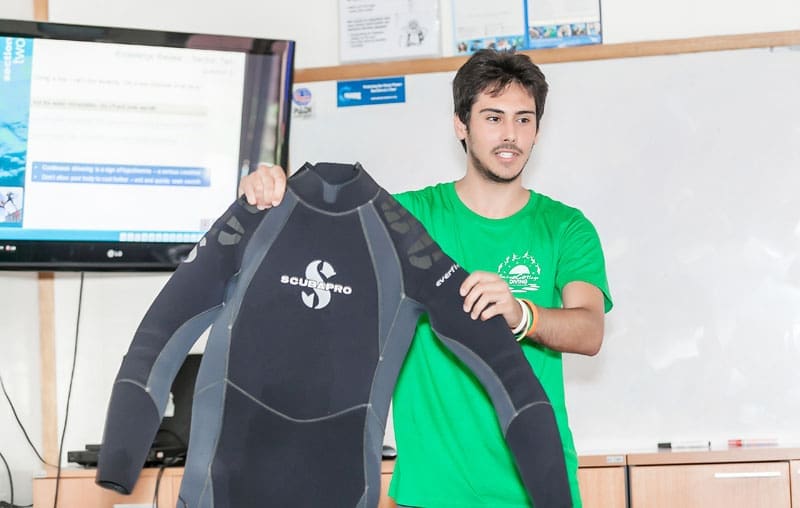 Wetsuit to prevent getting cold