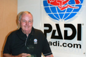 Richard Evans of PADI Asia Pacific receives Prestigious Risk Management Award