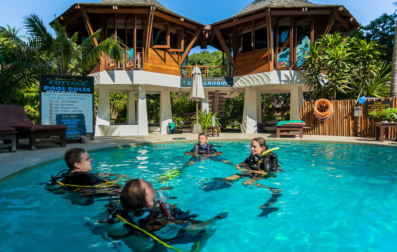 Confined Water training during the PADI IDC Course